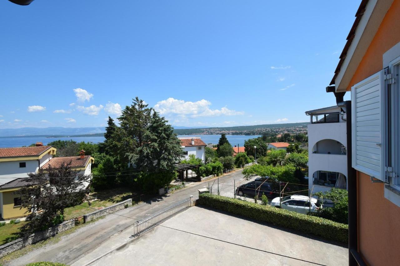 Apartments Gabrijel Malinska Esterno foto