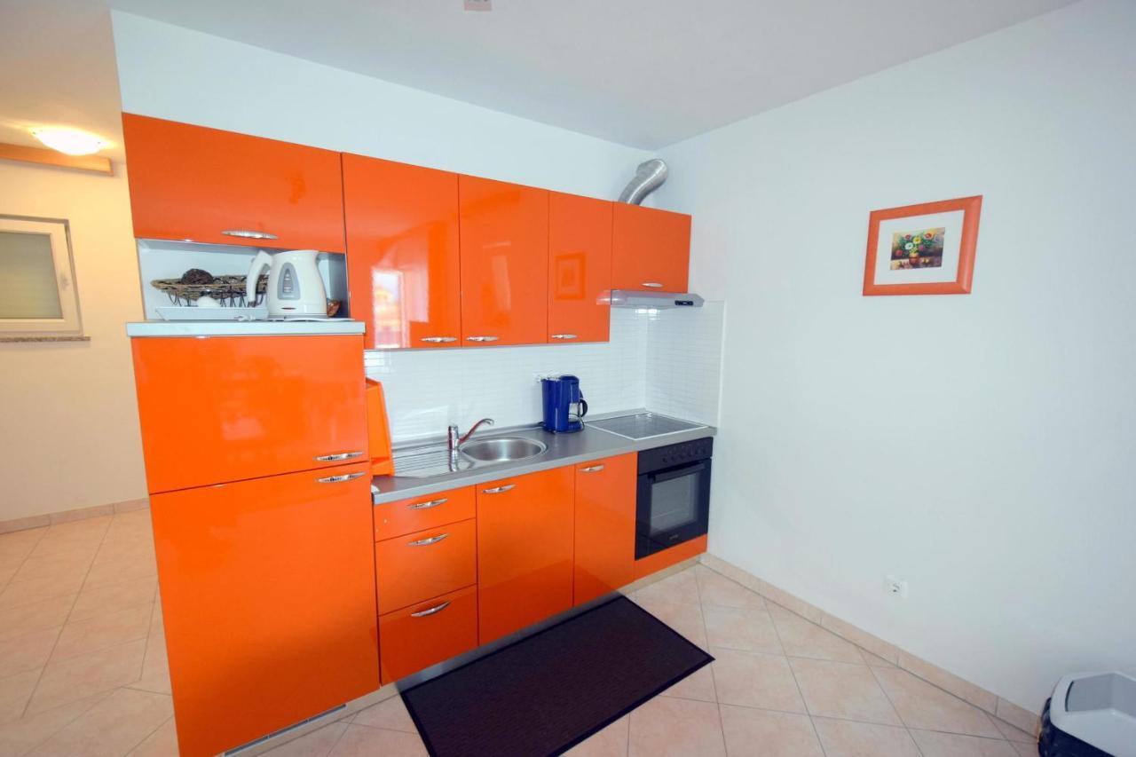 Apartments Gabrijel Malinska Esterno foto