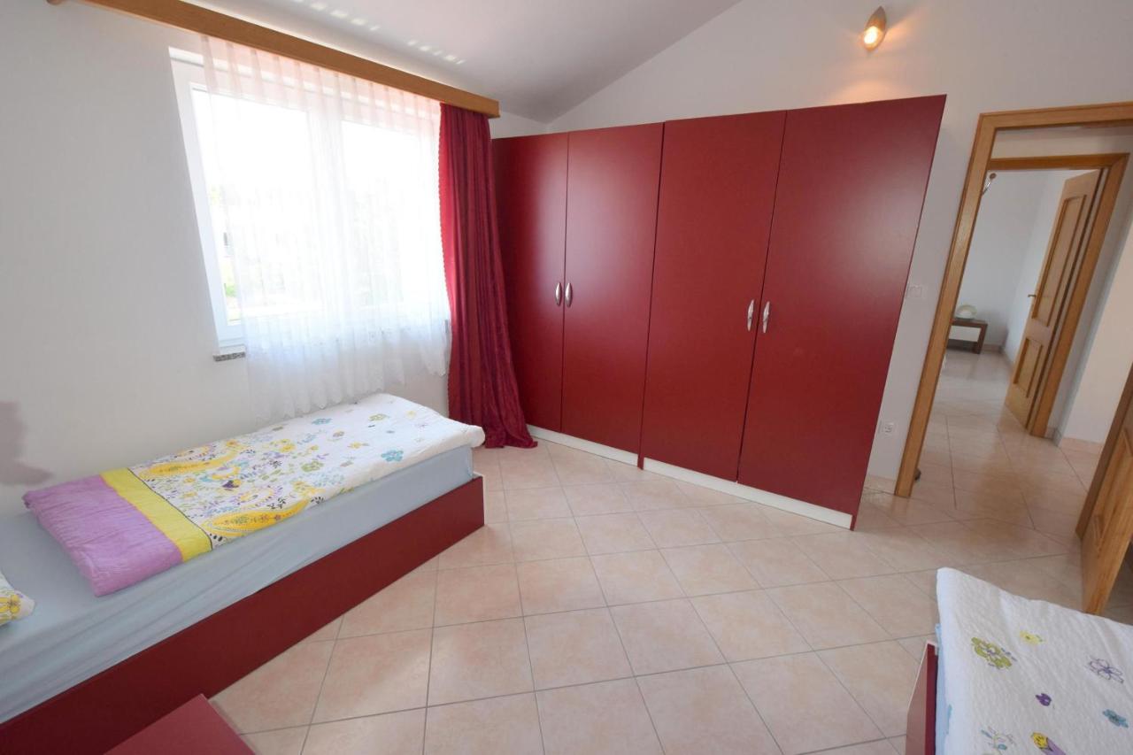 Apartments Gabrijel Malinska Esterno foto