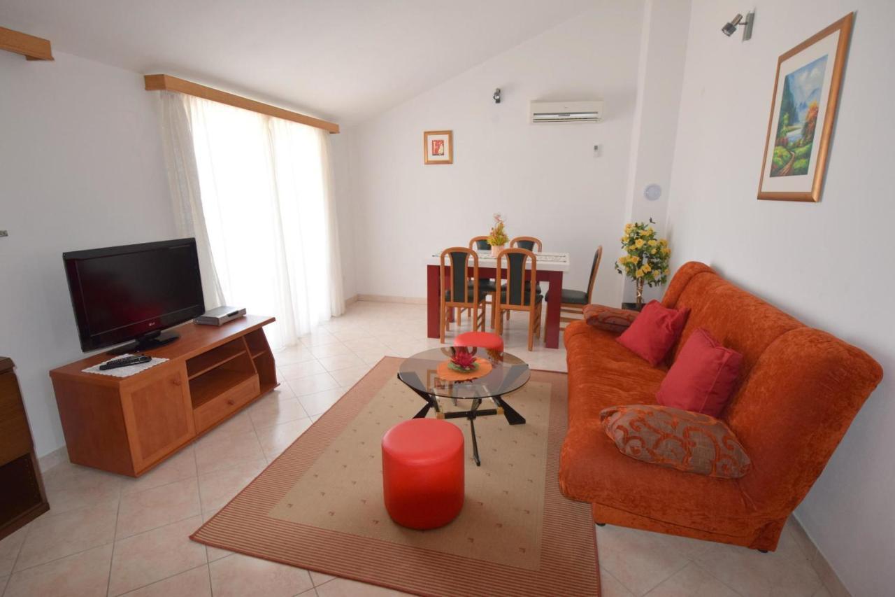Apartments Gabrijel Malinska Esterno foto