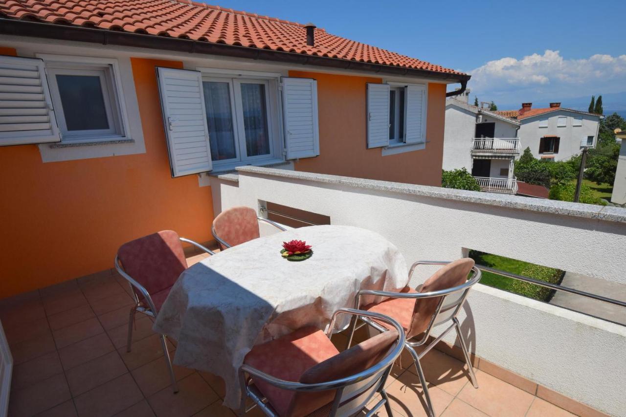 Apartments Gabrijel Malinska Esterno foto